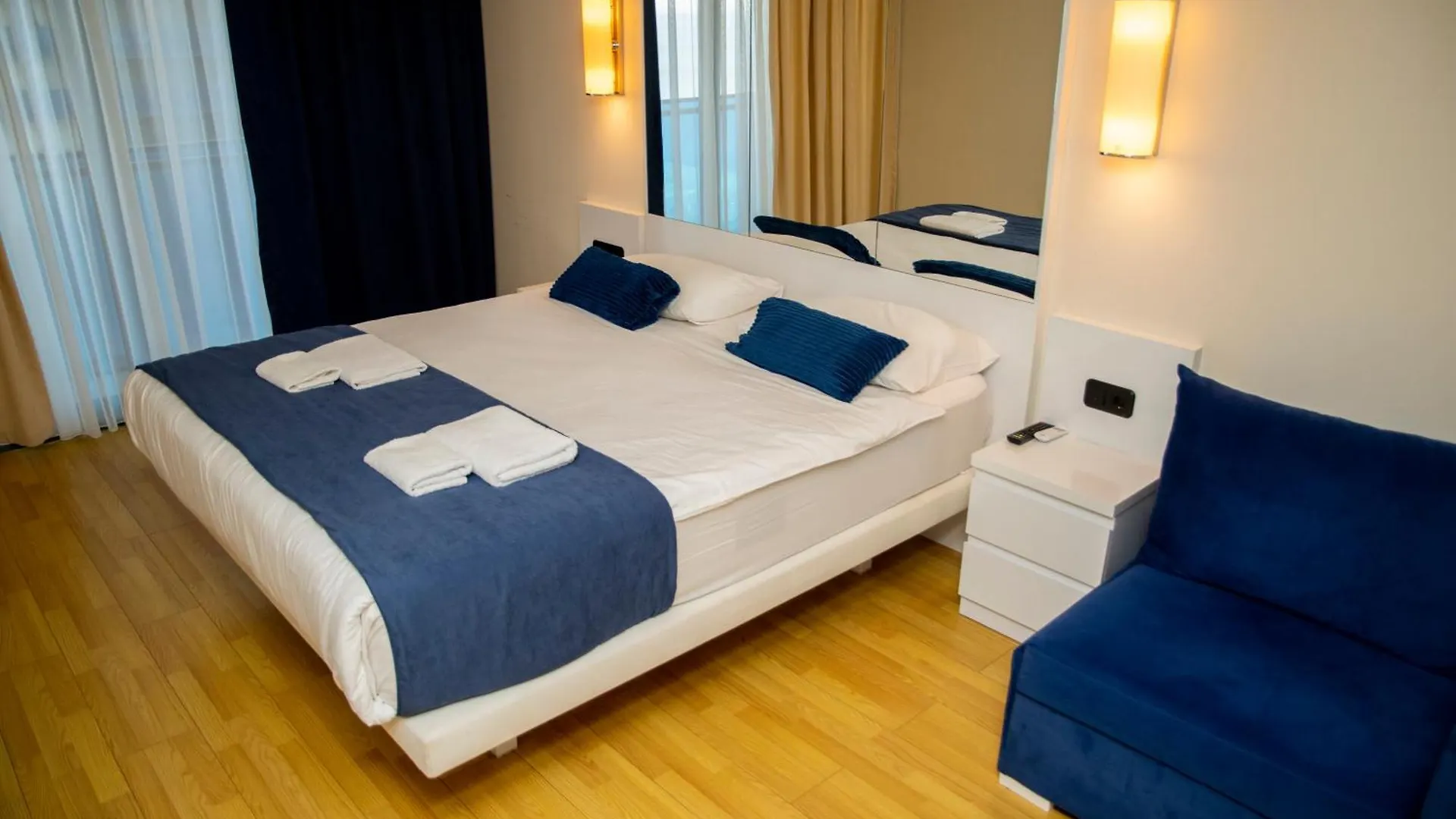 Orbi City Hotel Batumi 5*,