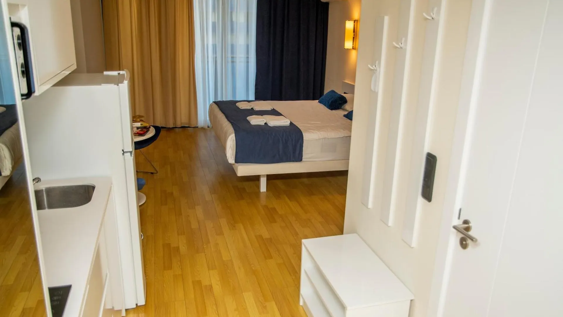 Orbi City Hotel Batumi 5*,