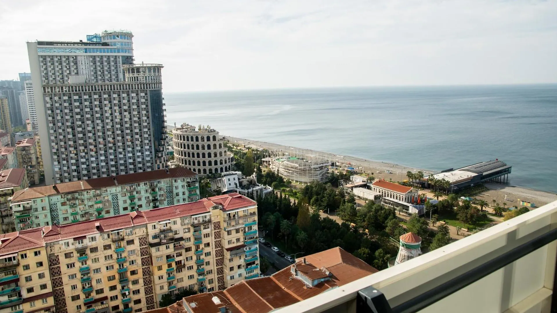 Orbi City Hotel Batumi 5*,